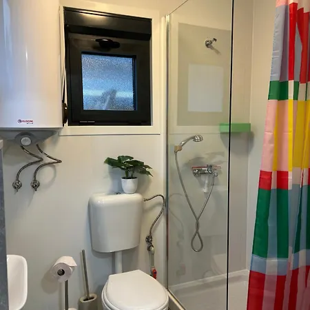 Muehlengasseone Tinyhome בית נופש Lenzing